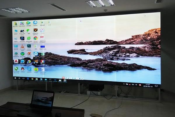 液晶拼接屏怎么做到無縫拼接顯示的？