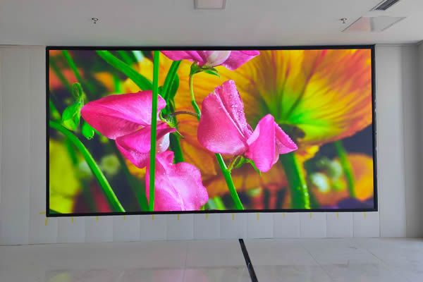 直播背景墻用什么顯示大屏，哪個(gè)品牌好