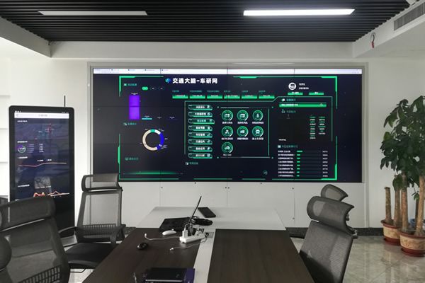 會議大屏選擇液晶拼接屏好，還是會議平板好？