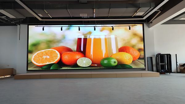 舞臺LED顯示屏解決方案，舞臺創(chuàng)意設(shè)計呈現(xiàn)精彩演繹