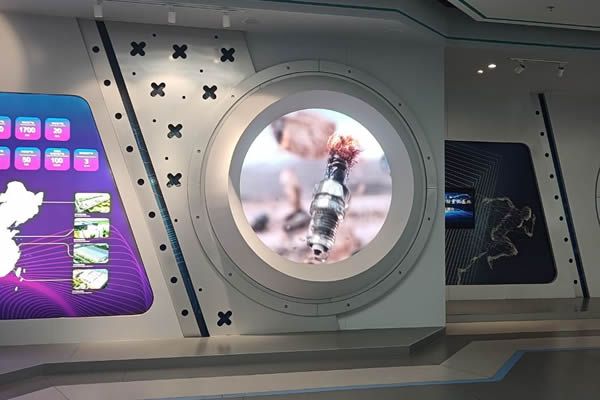 異形拼接屏怎么創(chuàng)意設(shè)計(jì)，主要應(yīng)用在哪些場(chǎng)合？