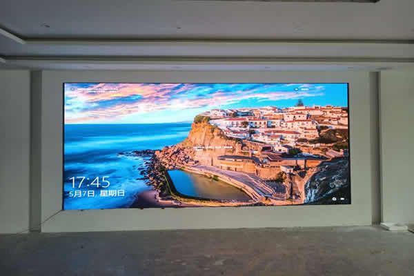 COB小間距LED顯示屏的質(zhì)量怎樣，使用壽命一般有幾年？