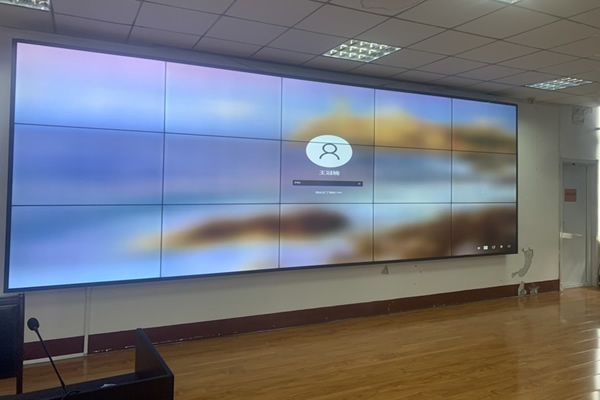 拼接屏和LED屏顯示的區(qū)別，哪種觀看體驗效果好？