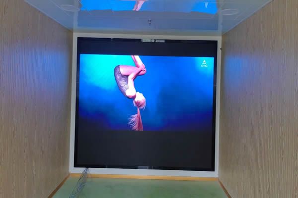 LED顯示屏模組和箱體的優(yōu)缺點(diǎn)有哪些，該怎么選擇？