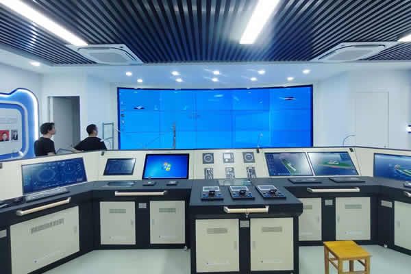 為什么不同的拼接屏廠家產(chǎn)品價(jià)格存在較大的差異？