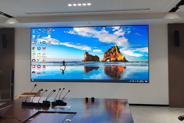 p1.53全彩led顯示屏適合在會議室開會使用嗎？