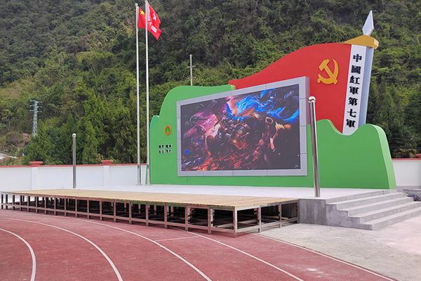 10米寬的舞臺背景墻要做多大的LED顯示屏合適？